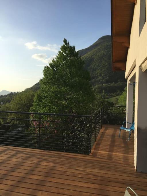 Maison De Vacances 220M2 Vue Lac Et Chateau Menthon-Saint-Bernard Ngoại thất bức ảnh